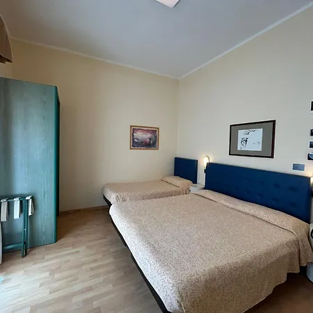 Hotel Milano 3*